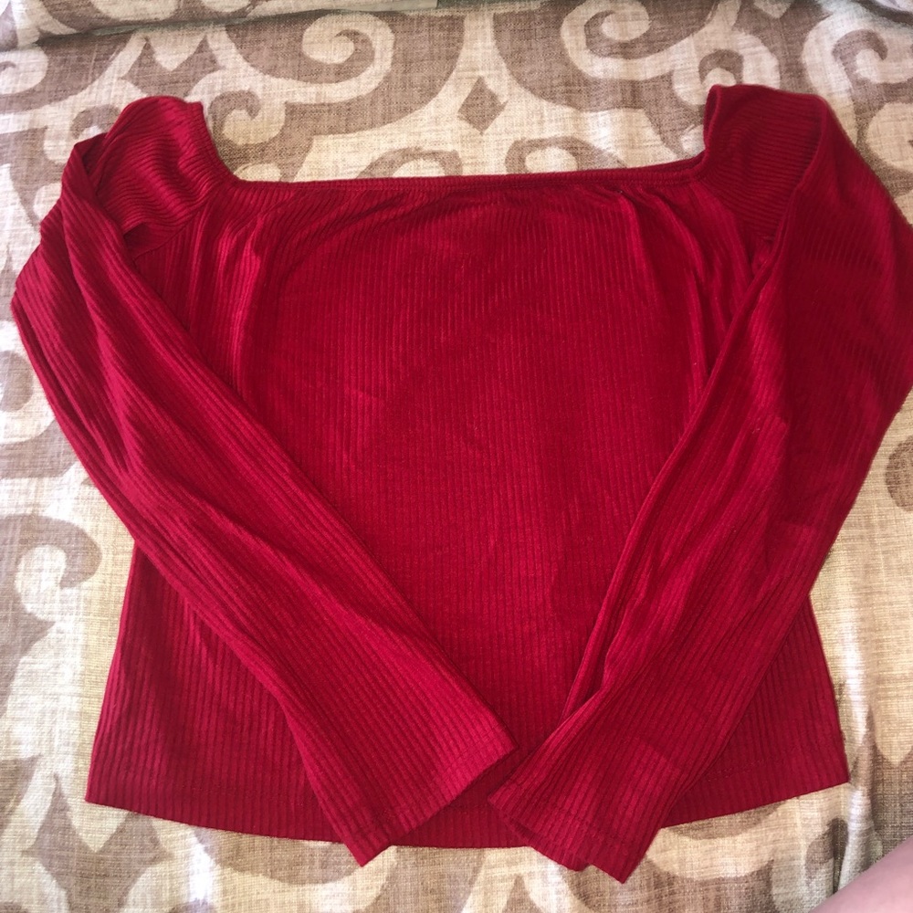 ❤️❤️RED OFF THE SHOULDER TOP❤️❤️